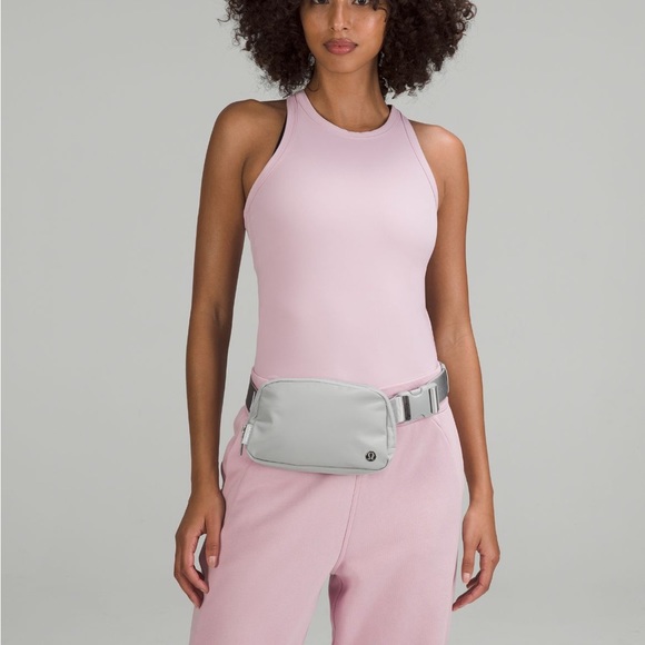 SOLD- NWT Lululemon Everywhere Belt Bag 1L silver drop/white - Picture 5 of 7